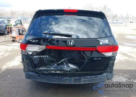 2016 Honda Odyssey Touring/Touring Elite z USA, uszkodzony, nr VIN 5FNRL5H93GB162523